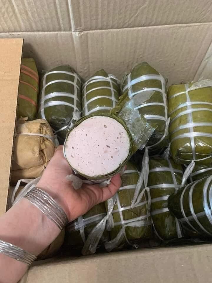 Th&ocirc;ng gia gửi qu&agrave; qu&ecirc;, mở ra m&agrave; t&ocirc;i hết hồn, dưới th&ugrave;ng l&agrave; mảnh giấy 4 chữ kh&ocirc;ng biết hiểu sao cho đ&uacute;ng- Ảnh 1.