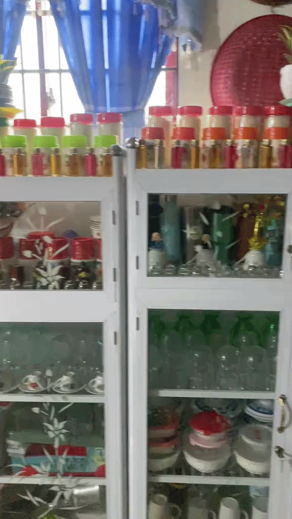Trung b&igrave;nh căn bếp miền T&acirc;y: Nồi ni&ecirc;u xoong chảo treo &ecirc; hề, n&oacute; ngăn nắp m&agrave; n&oacute; OCD thế lại hay! - Ảnh 4.