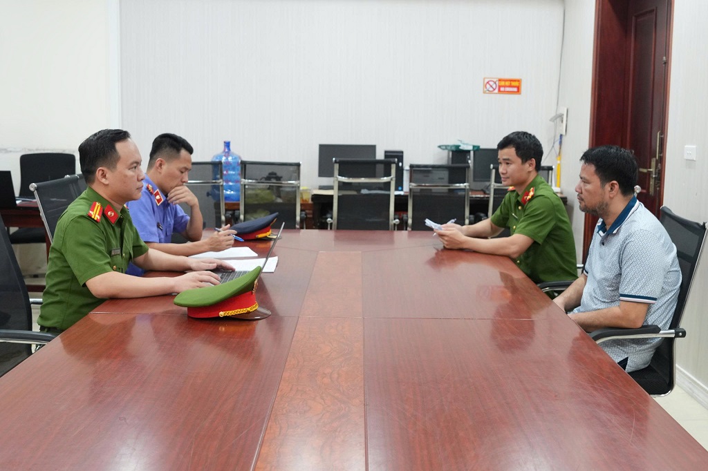 Khởi tố Tạ Thị Cẩm V&acirc;n v&agrave; nh&oacute;m lừa đảo tại ph&ograve;ng kh&aacute;m đa khoa Y học Nghệ An - Ảnh 2.