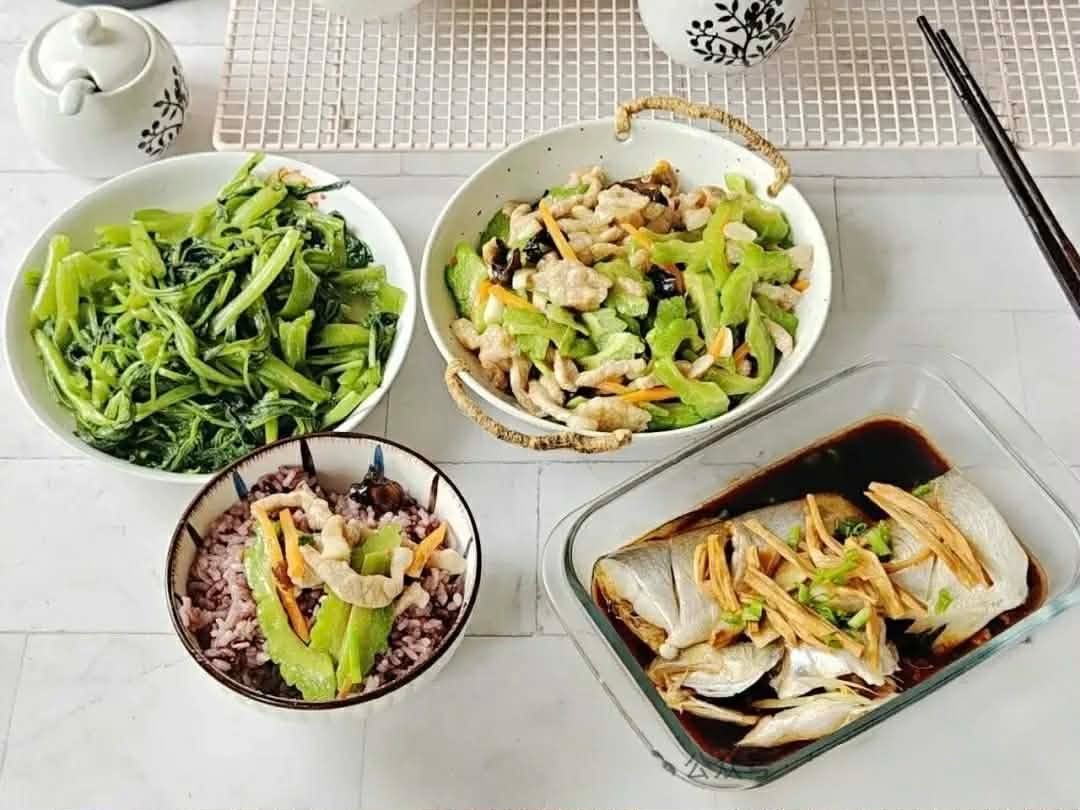 7 Thực đơn ăn ngon dễ l&agrave;m cho cả tuần, khiến gia đ&igrave;nh bạn bất ngờ - Ảnh 3.