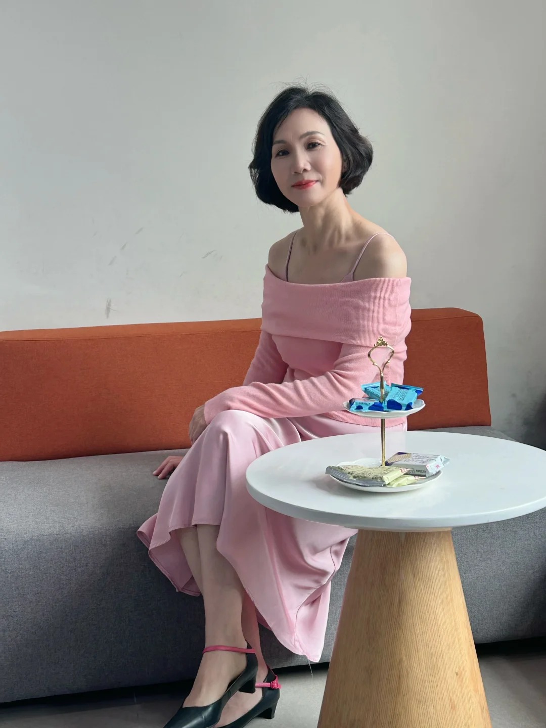 Sau tuổi 35, đừng cố trẻ hơn, h&atilde;y cố gi&aacute; trị hơn- Ảnh 1.