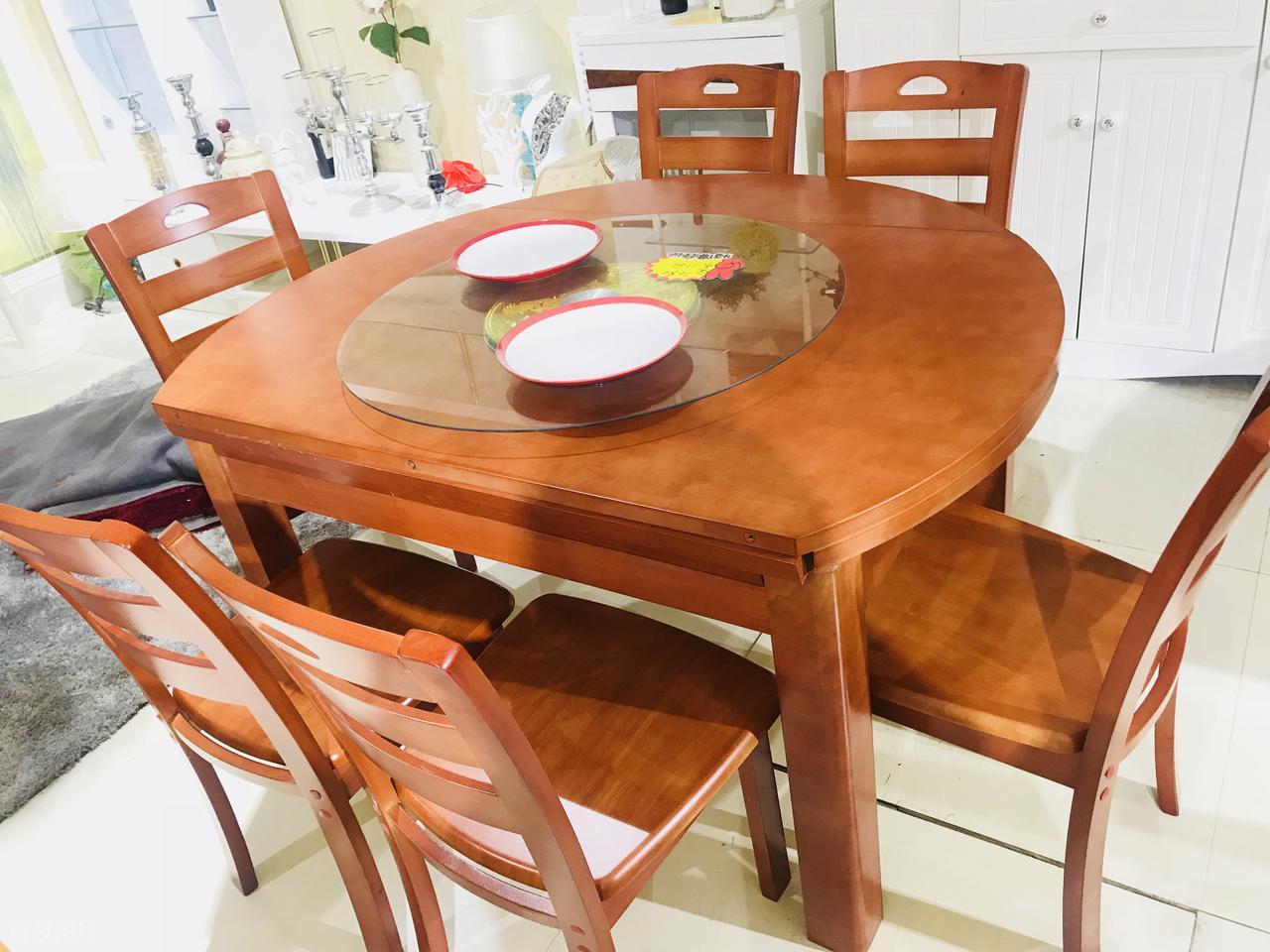 Cố mua b&agrave;n ăn d&agrave;i 1,8m cho sang, gia chủ phải th&aacute;o bỏ sau 6 th&aacute;ng v&igrave; ng&agrave;y n&agrave;o cũng vướng v&iacute;u - Ảnh 4.