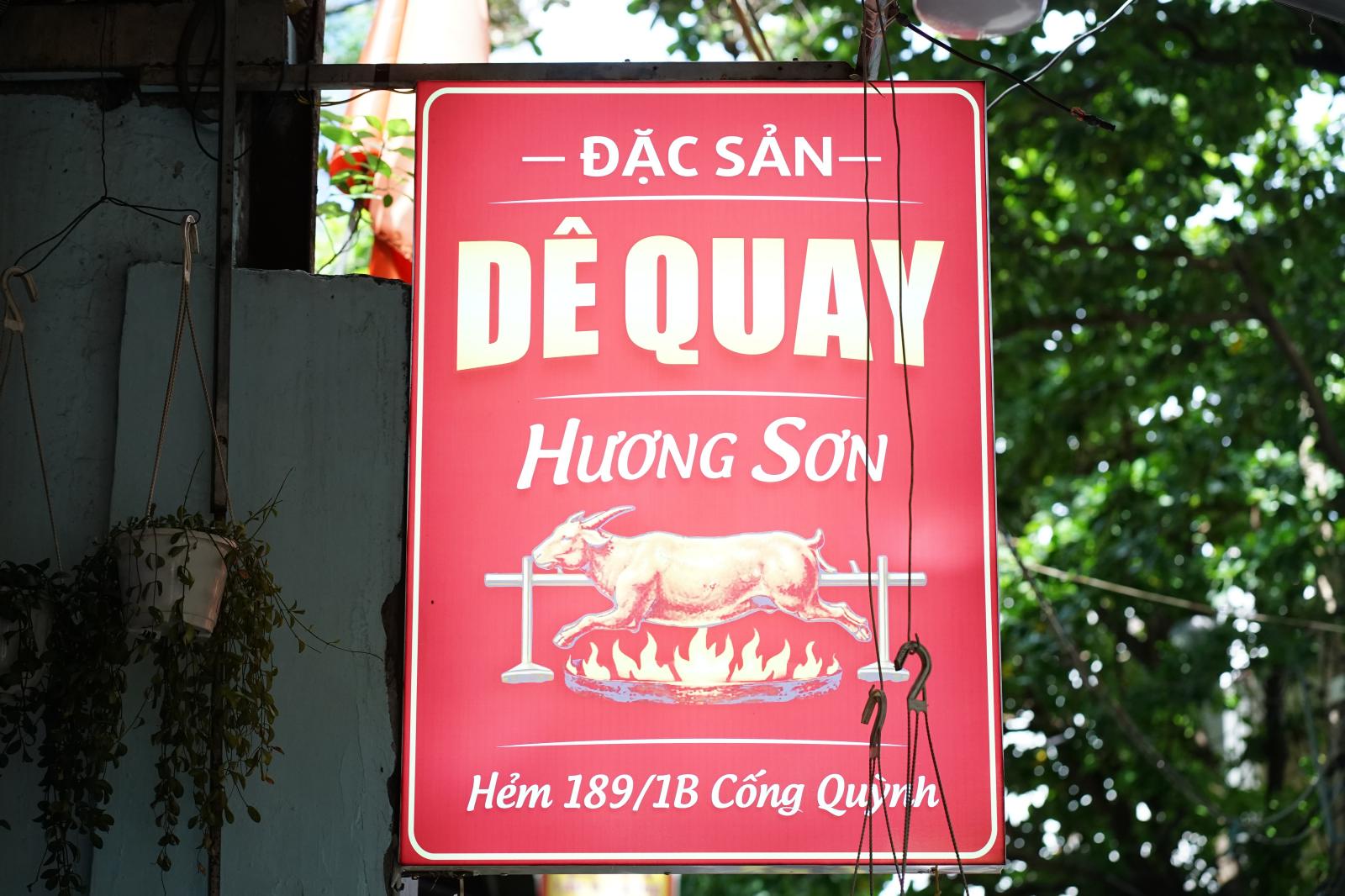 Cảnh tượng chuyển m&igrave;nh tại phố thịt ch&oacute; nổi tiếng ở TP . HCM năm 2026 - Ảnh 7.