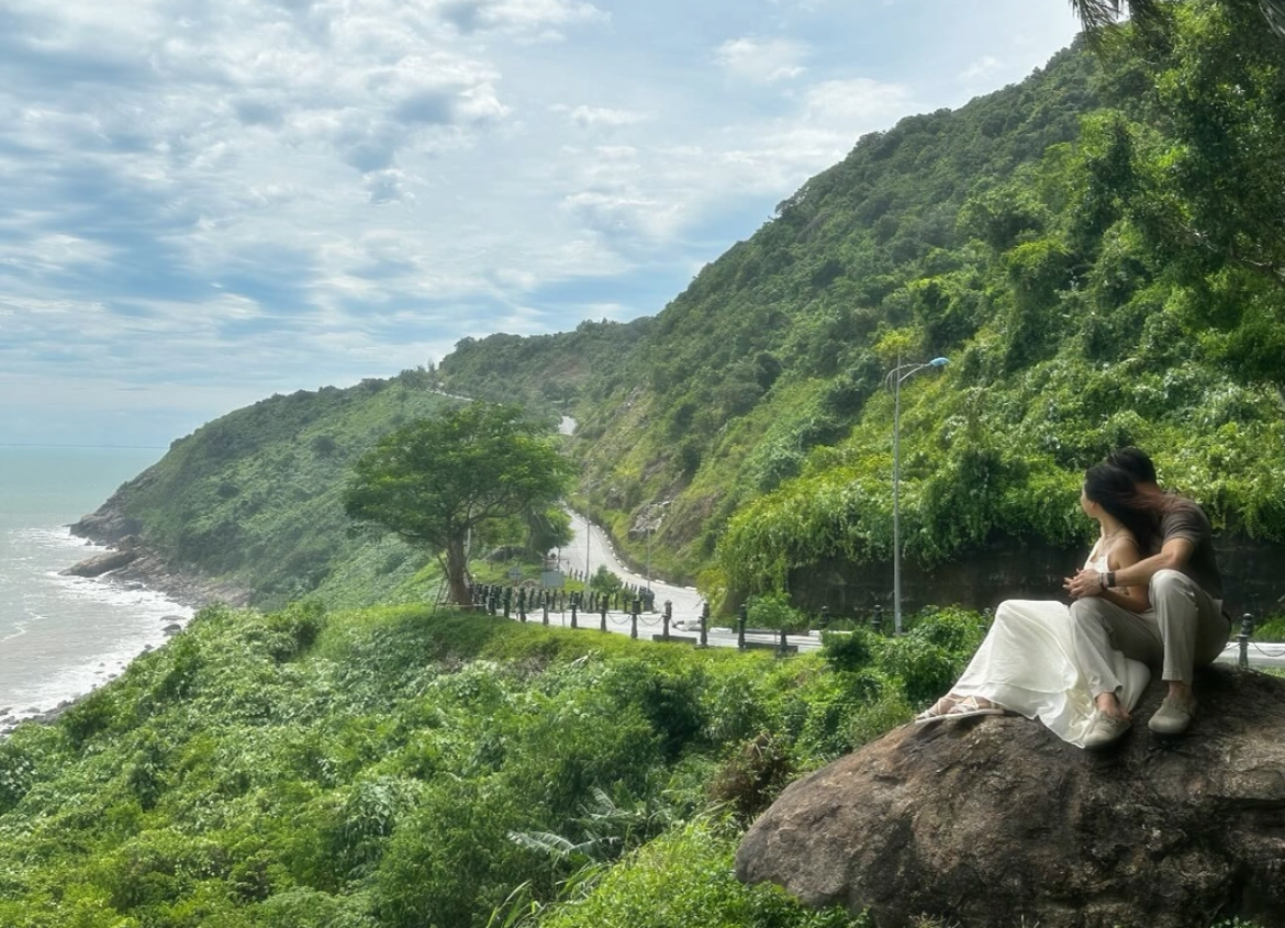 MC Ho&agrave;ng Oanh v&agrave; L&ecirc; Giang Patrik lộ hint hẹn h&ograve;: Đ&agrave;ng trai k&eacute;m 2 tuổi, l&agrave; tuyển thủ quốc gia- Ảnh 5.