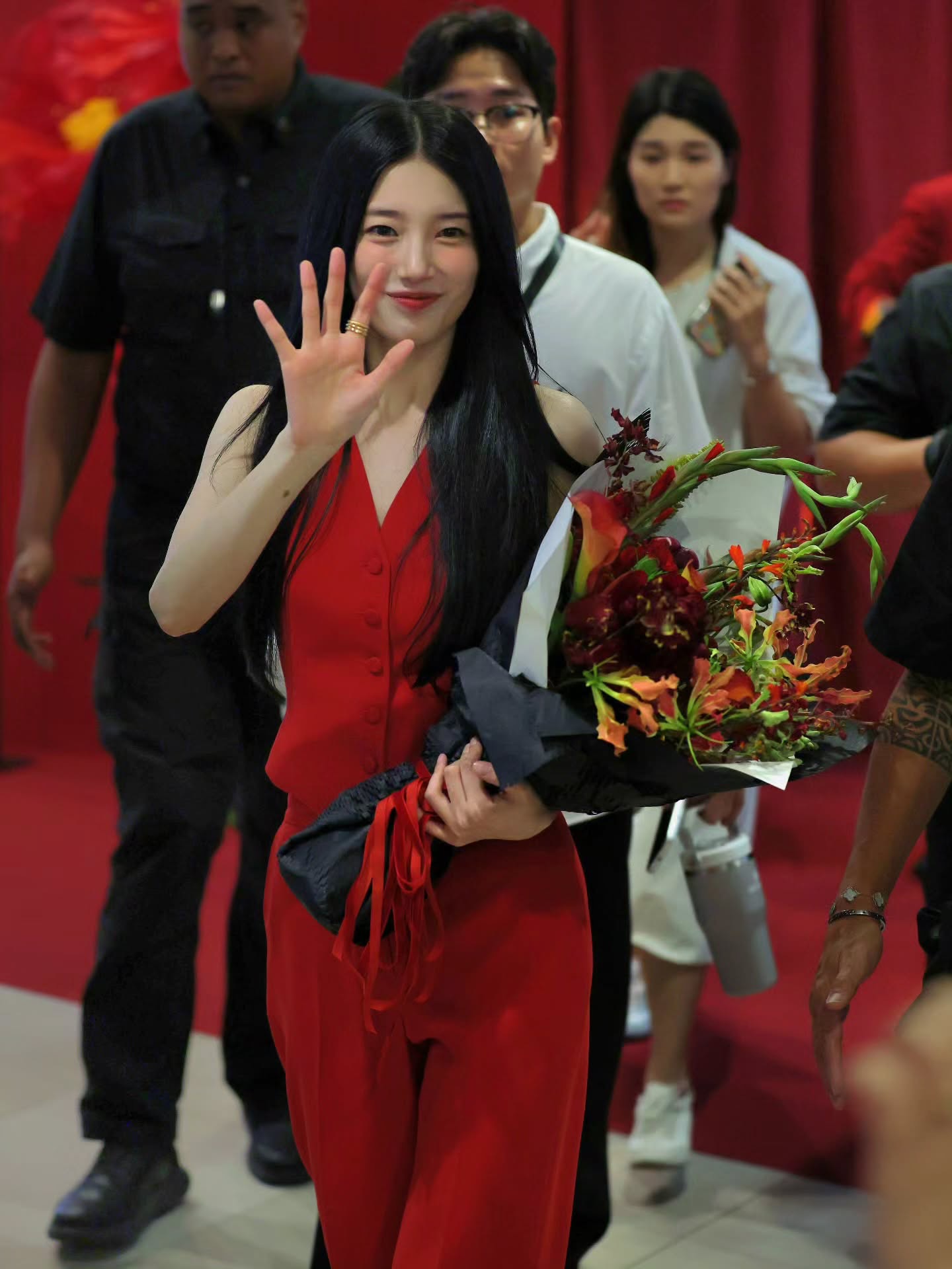 Suzy bị gọi l&agrave; 