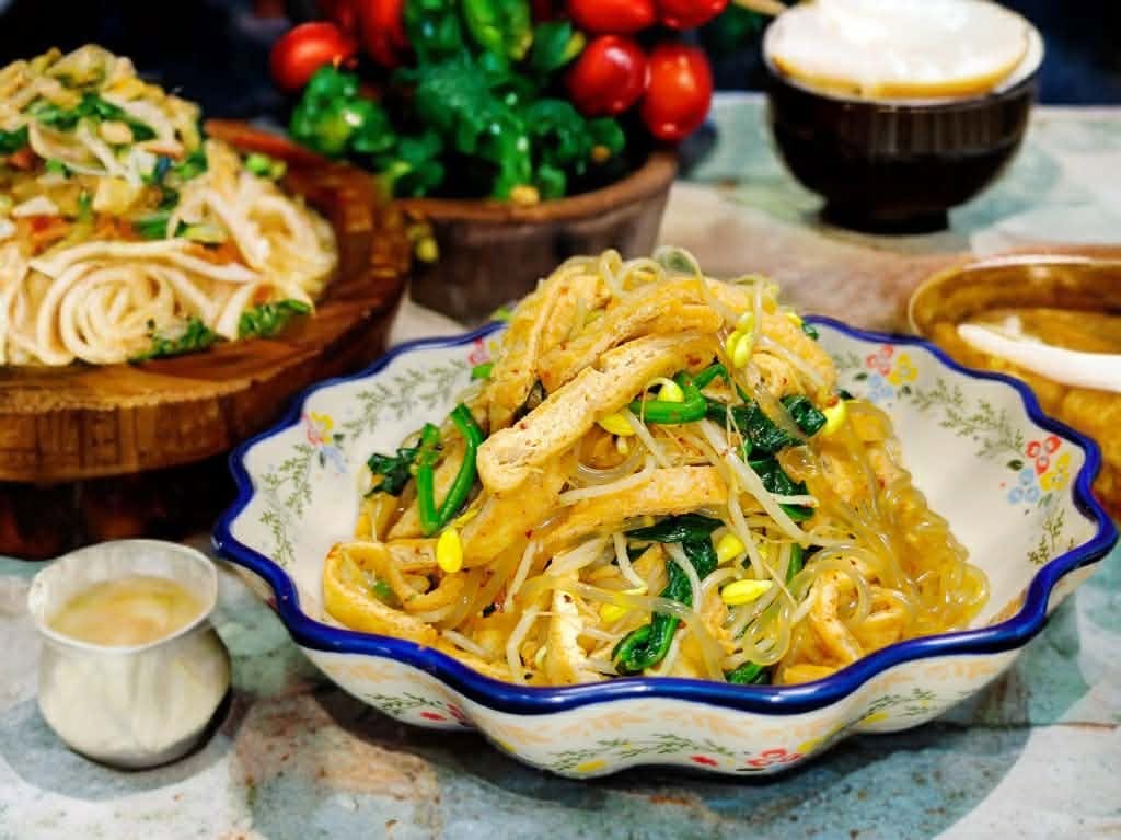 M&oacute;n ăn n&agrave;y ho&agrave;n hảo cho những ng&agrave;y h&egrave; n&oacute;ng bức: C&aacute;ch l&agrave;m rất đơn giản v&agrave; hương vị v&ocirc; c&ugrave;ng đậm đ&agrave; - Ảnh 3.