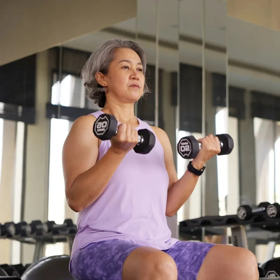 Giảm c&acirc;n tuổi 50: Giải m&atilde; căn nguy&ecirc;n v&agrave; Top 5 b&iacute; quyết 