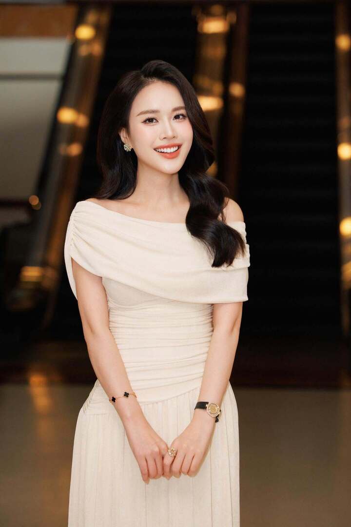 Cuộc sống vi&ecirc;n m&atilde;n của MC Ng&ocirc; Mai Phương sau 4 năm kết h&ocirc;n c&ugrave;ng tiến sĩ - Ảnh 2.