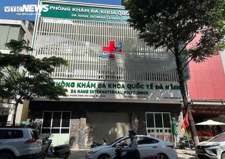 Truy tố c&aacute;c bị can lừa đảo tại Ph&ograve;ng kh&aacute;m Đa khoa Quốc tế Đ&agrave; Nẵng năm 2026 - Ảnh 1.