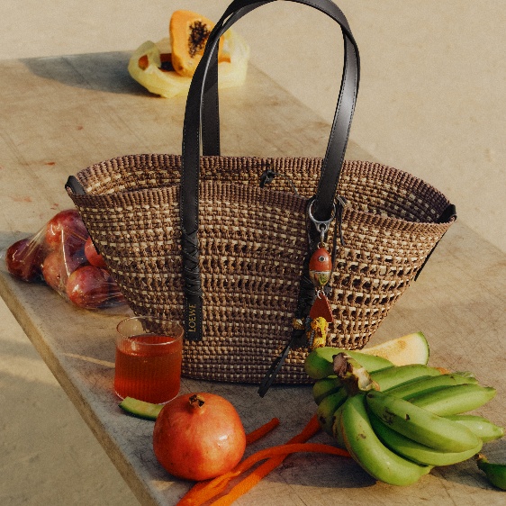 Kh&aacute;m ph&aacute; c&aacute;c thiết kế t&uacute;i Raffia 