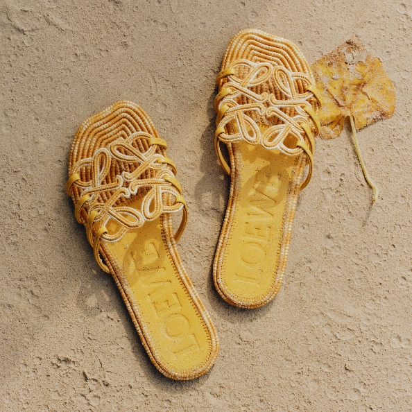Kh&aacute;m ph&aacute; c&aacute;c thiết kế t&uacute;i Raffia 