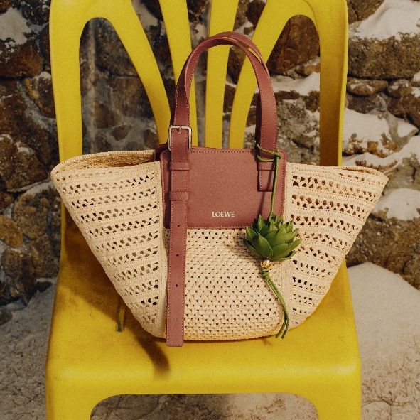 Kh&aacute;m ph&aacute; c&aacute;c thiết kế t&uacute;i Raffia 