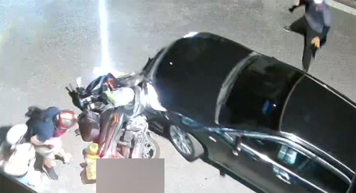 T&agrave;i xế &ocirc; t&ocirc; Hải Ph&ograve;ng t&ocirc;ng xe m&aacute;y chở 4 người rồi bỏ chạy g&acirc;y bức x&uacute;c - Ảnh 3.