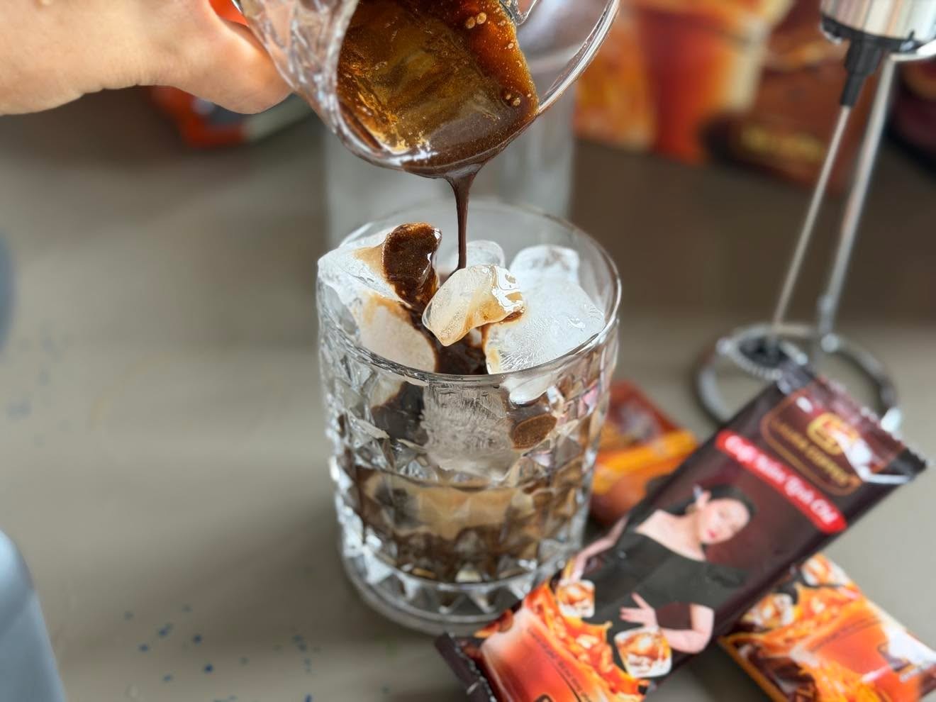 Review Laura c&agrave; ph&ecirc;: Trải nghiệm phong c&aacute;ch uống c&agrave; ph&ecirc; mới lạ c&oacute; đ&aacute;ng thử? - Ảnh 15.