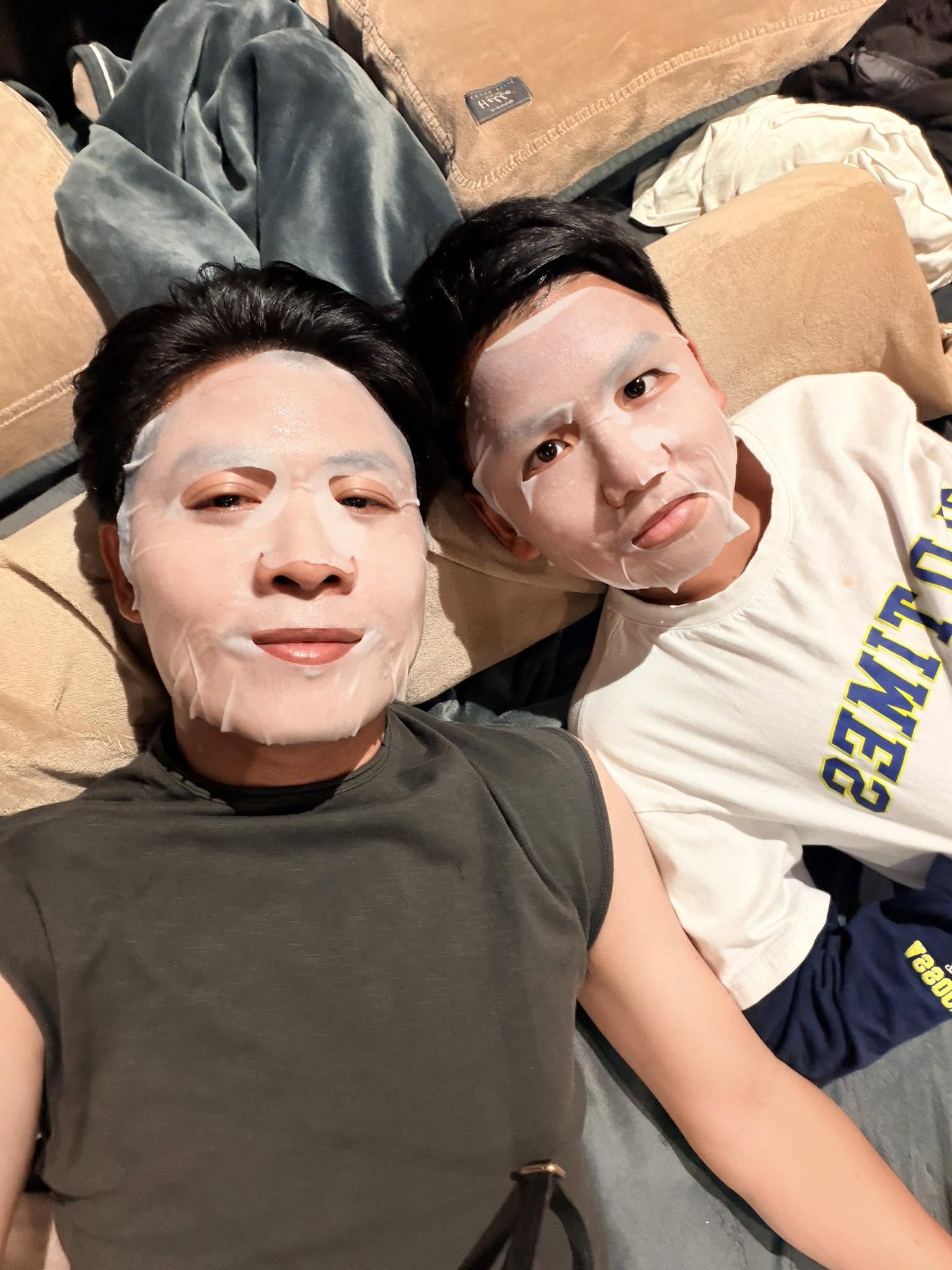 "Cụ" Chung khoe chiến lợi phẩm khi tham gia ATVNCG 2026, dân tình thi nhau vào nhận BA chỉ sau 1 bài chia sẻ- Ảnh 12.