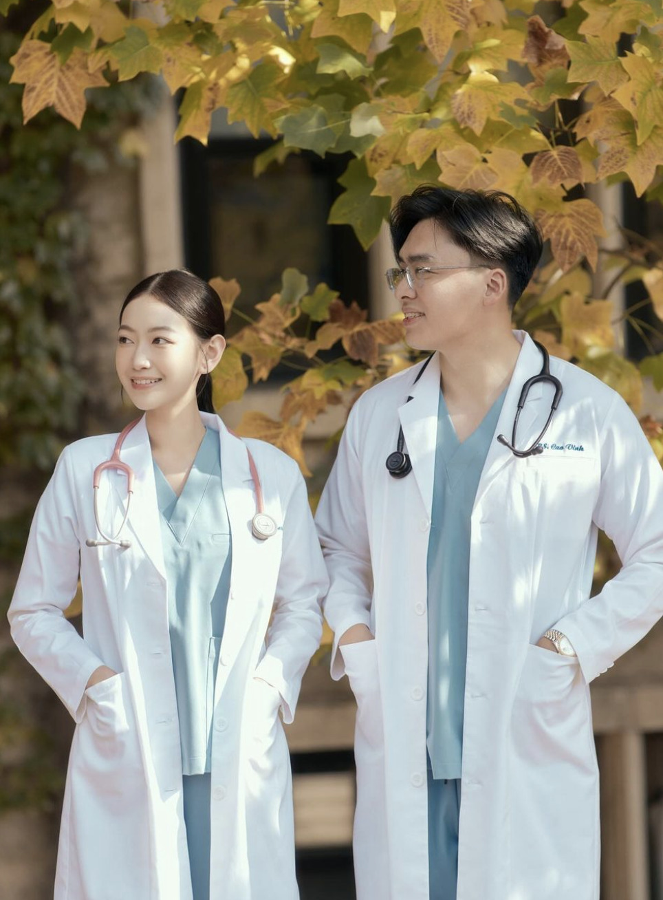 Chuyện t&igrave;nh Hồng V&acirc;n v&agrave; Cao Vinh: Đ&oacute;n con đầu l&ograve;ng sau 3 năm cưới tại TP . HCM - Ảnh 1.