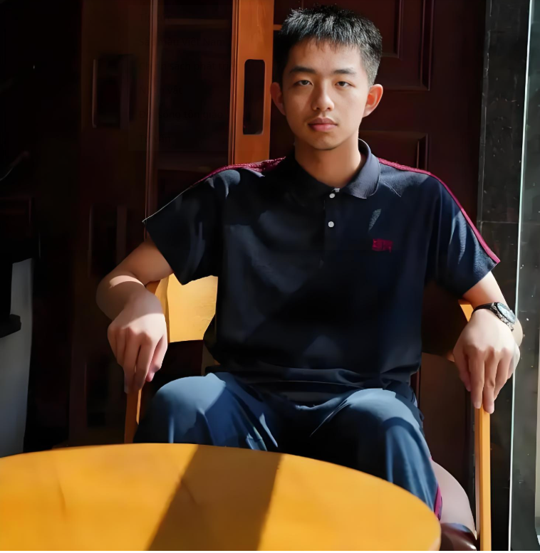 Giữa hơn 7,2 triệu th&iacute; sinh, nam sinh vẫn trở th&agrave;nh người duy nhất đạt điểm tuyệt đối m&ocirc;n To&aacute;n Gaokao - Ảnh 1.