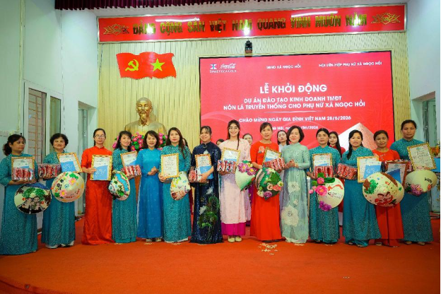 H&agrave;nh tr&igrave;nh bốn năm Coca-Cola Việt Nam kiến tạo sinh kế cho l&agrave;ng nghề truyền thống - Ảnh 1.