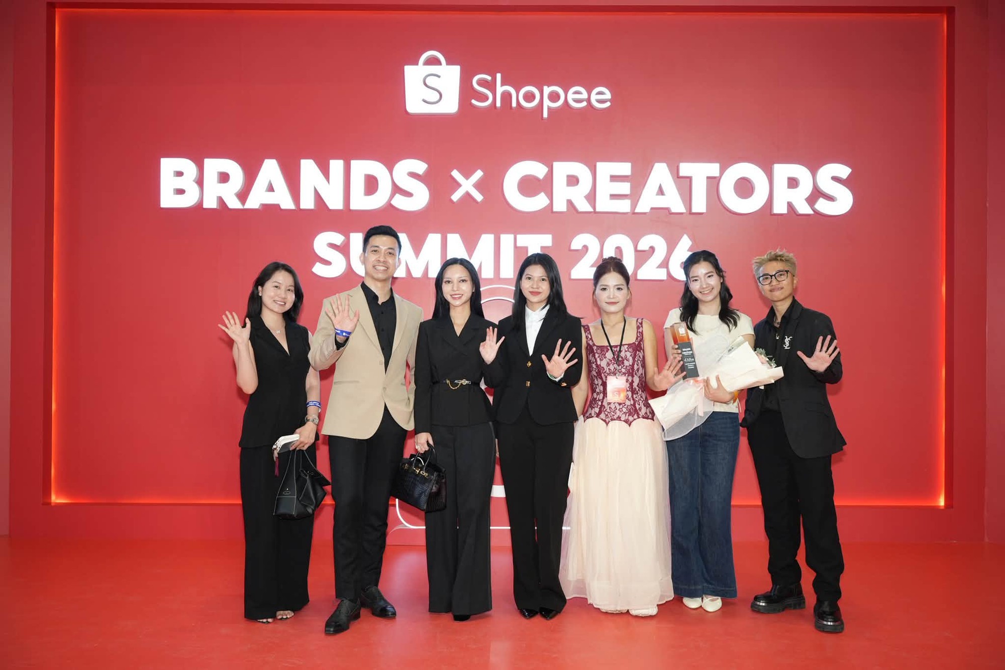 Hannah Olala v&agrave; chiến lược &ldquo;đại dương xanh&rdquo; tr&ecirc;n Shopee: Khi tri thức trở th&agrave;nh lợi thế cạnh tranh- Ảnh 3.