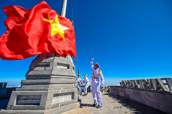 Sa Pa mùa lúa xanh: Chiêm ngưỡng tấm thảm xanh mướt mắt giữa đại ngàn - Ảnh 9. Sa Pa mùa lúa xanh: Chiêm ngưỡng tấm thảm xanh mướt mắt giữa đại ngàn - Ảnh 9.
