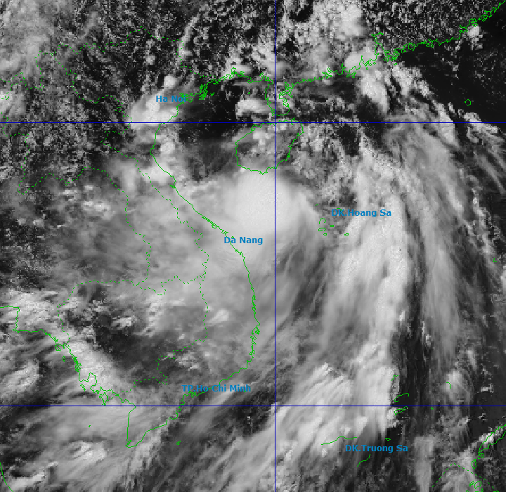B&atilde;o số 1 Maysak giật cấp 11 đang tiến v&agrave;o vịnh Bắc Bộ v&agrave; 11 tỉnh th&agrave;nh ứng ph&oacute; - Ảnh 1.