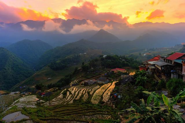Ng&ocirc;i l&agrave;ng C&aacute;t C&aacute;t hơn 150 năm tuổi: Địa điểm du lịch đẹp như tranh ở Việt Nam - Ảnh 2.