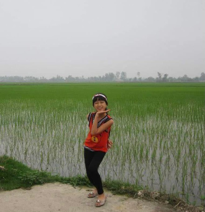Hồi nhỏ ở qu&ecirc; ch&acirc;n lấm tay b&ugrave;n, c&ocirc; g&aacute;i đổi đời nhờ đẹp v&agrave; kh&eacute;o: Giờ l&agrave;m vợ Tổng gi&aacute;m đốc, h&agrave;ng hiệu k&iacute;n người- Ảnh 2.