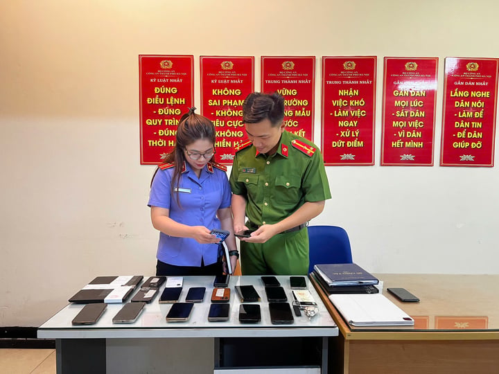 Tạm giam tr&ugrave;m tiền ảo LIBFX chiếm đoạt 60 tỷ đồng của nh&agrave; đầu tư tại H&agrave; Nội - Ảnh 2.