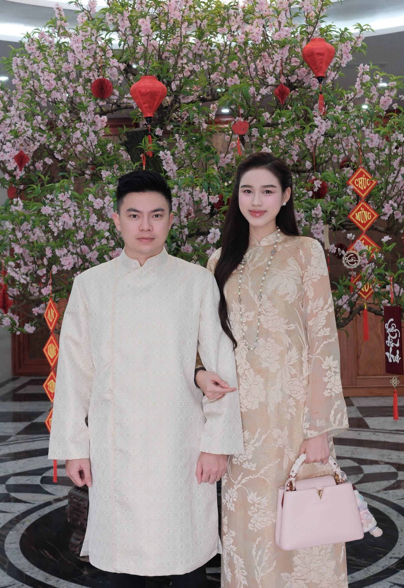Căn nhà ở quê của Đỗ Thị Hà: Nét duyên dáng của nàng hậu tại thanh hóa - Ảnh 1. Căn nhà ở quê của Đỗ Thị Hà: Nét duyên dáng của nàng hậu tại thanh hóa - Ảnh 1.