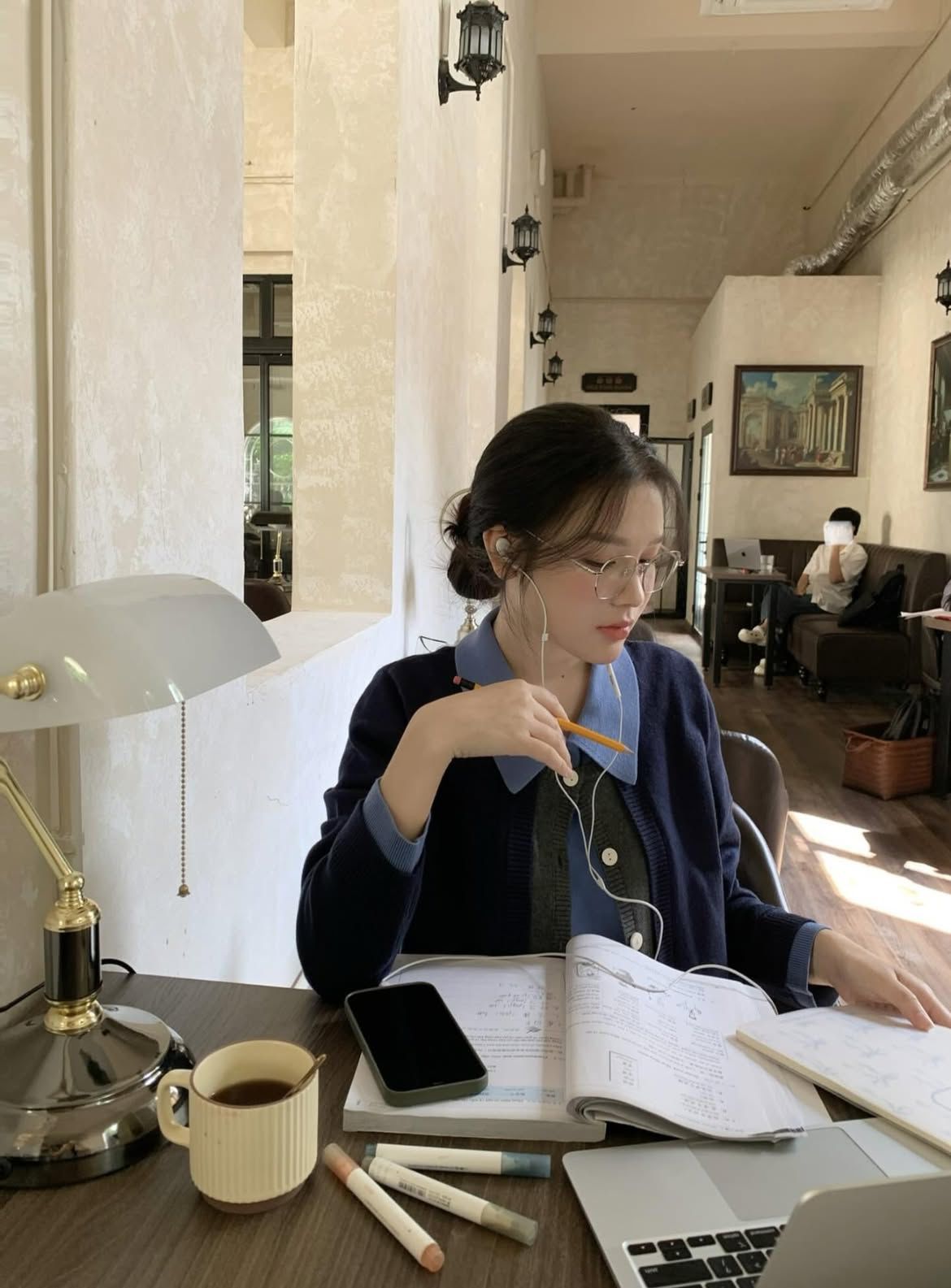 Lời khuyên tài chính cho nửa cuối năm 2026: Đừng vội kiếm thêm tiền khi chưa làm xong 6 việc này - Ảnh 3.