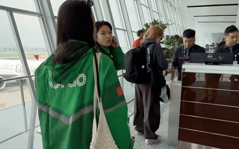 Chiếc áo khoác Grab: Món quà lưu niệm độc đáo của du khách Trung Quốc tại Việt Nam - Ảnh 10. Chiếc áo khoác Grab: Món quà lưu niệm độc đáo của du khách Trung Quốc tại Việt Nam - Ảnh 10.