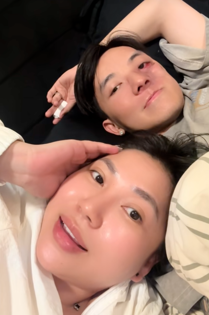 B&aacute;n hai căn nh&agrave; cứu chồng mắc ung thư hiếm gặp: 