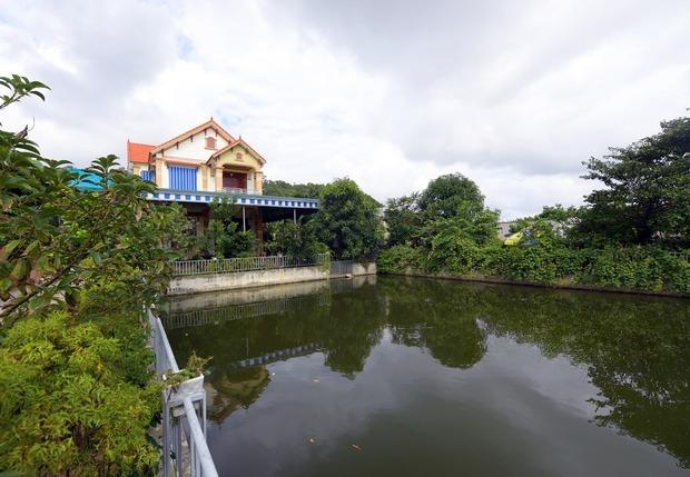 Căn nhà ở quê của Đỗ Thị Hà: Nét duyên dáng của nàng hậu tại thanh hóa - Ảnh 4. Căn nhà ở quê của Đỗ Thị Hà: Nét duyên dáng của nàng hậu tại thanh hóa - Ảnh 4.