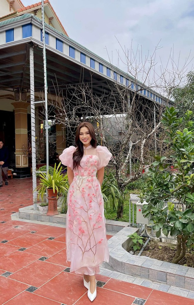 Căn nhà ở quê của Đỗ Thị Hà: Nét duyên dáng của nàng hậu tại thanh hóa - Ảnh 14. Căn nhà ở quê của Đỗ Thị Hà: Nét duyên dáng của nàng hậu tại thanh hóa - Ảnh 14.