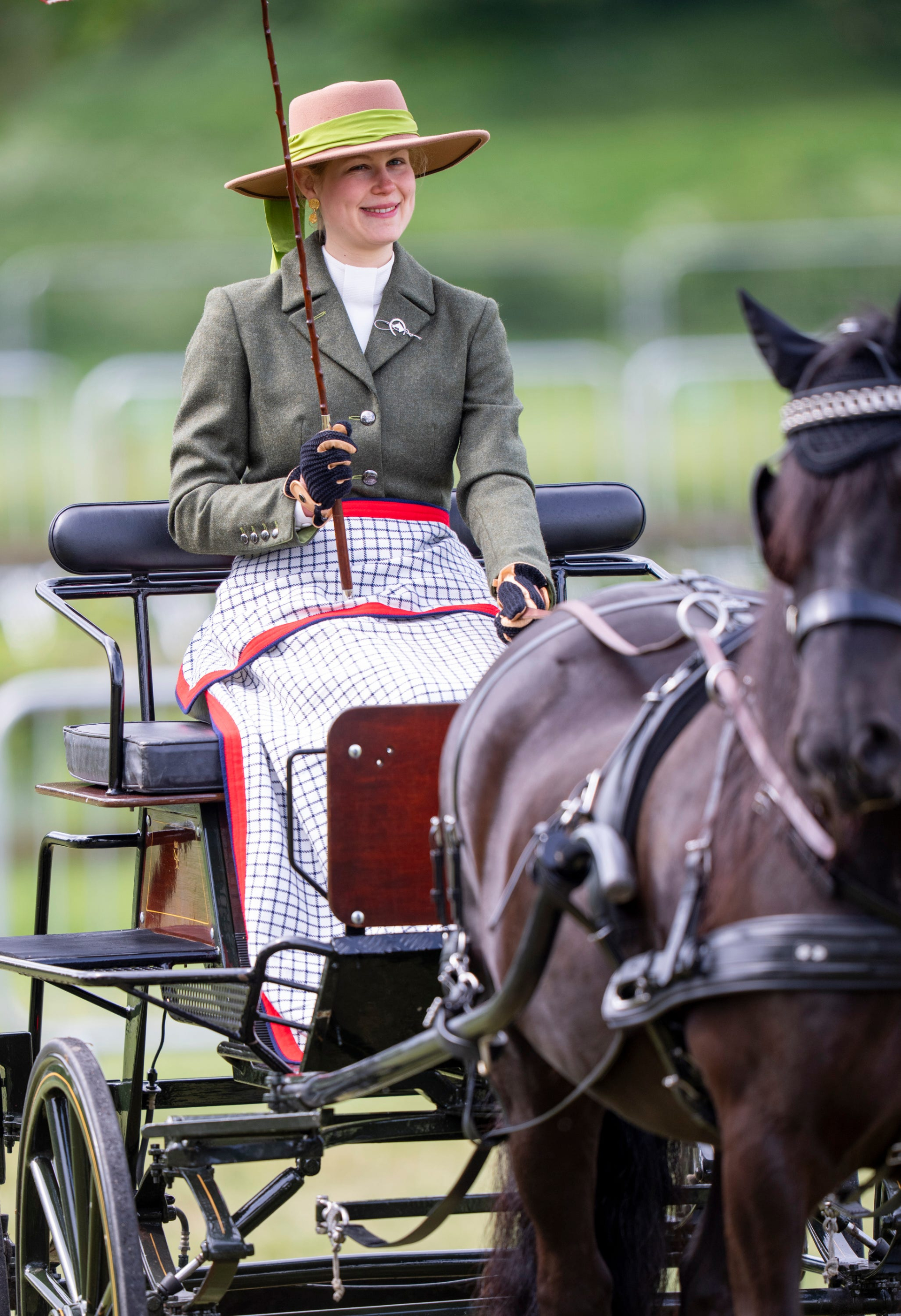 Lady Louise Windsor tốt nghiệp Đại học St Andrews năm 2026: Cột mốc đ&aacute;ng nhớ trong sự nghiệp - Ảnh 4.