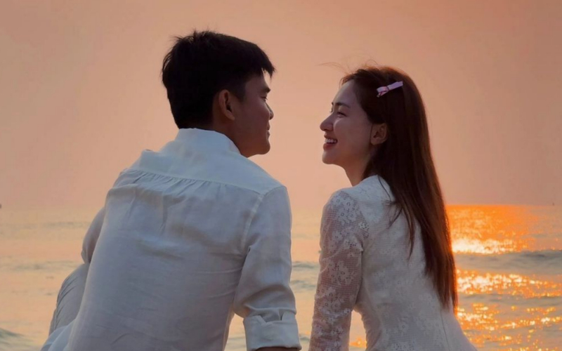 B&iacute; ẩn của H&ograve;a Minzy v&agrave; chồng Đại u&yacute;, người d&acirc;n tộc S&aacute;n D&igrave;u - Ảnh 1.