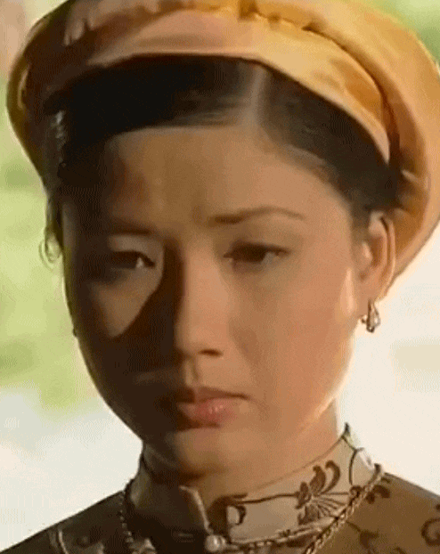 3 mỹ nhân từng hóa thân Nam Phương Hoàng hậu: Người được khen thần thái, người gây sốt với hàng trăm triệu lượt xem - Ảnh 12.