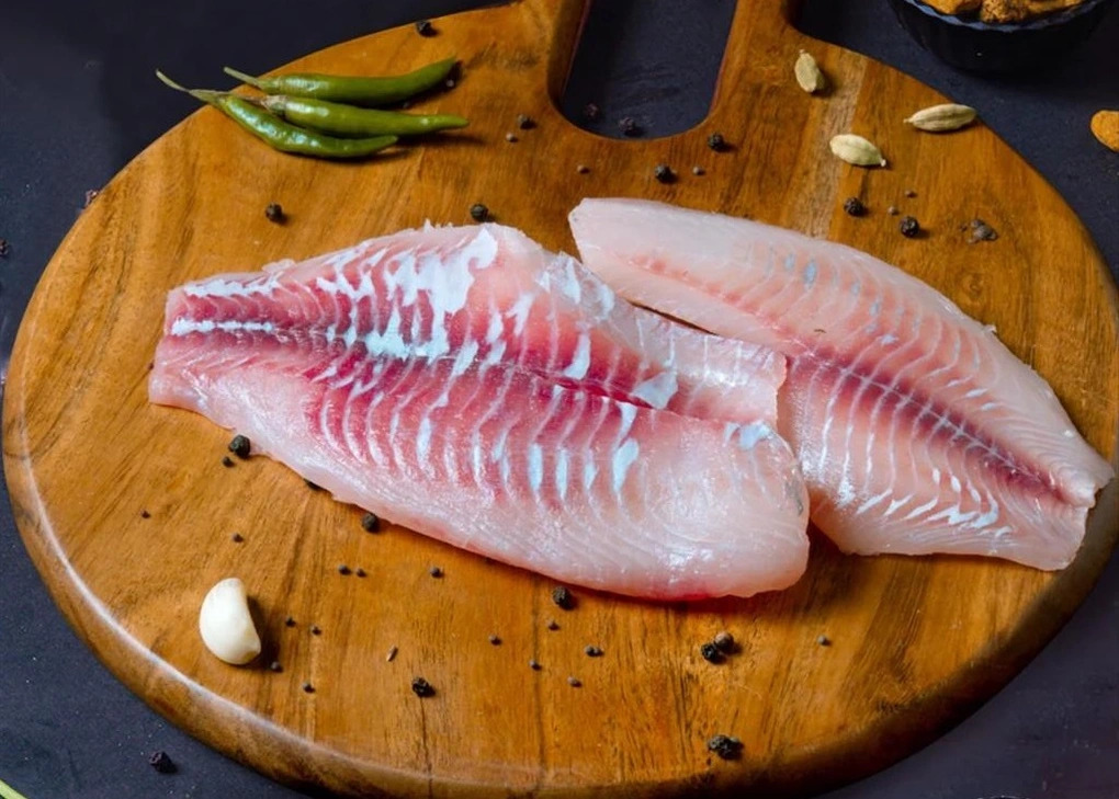 Người Nhật thưởng thức sushi c&aacute; r&ocirc; phi phi l&ecirc; nhập khẩu từ Việt Nam năm 2026 - Ảnh 3.