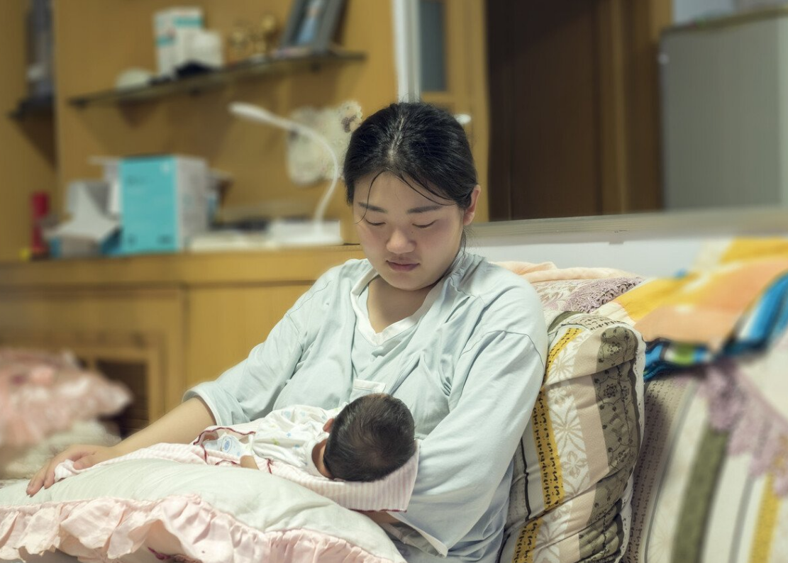 Một th&aacute;ng ở cữ được em chồng chăm như b&agrave; ho&agrave;ng, đến ph&uacute;t cuối t&ocirc;i mới hiểu mọi sự chu đ&aacute;o đều c&oacute; c&aacute;i gi&aacute; của n&oacute;- Ảnh 1.