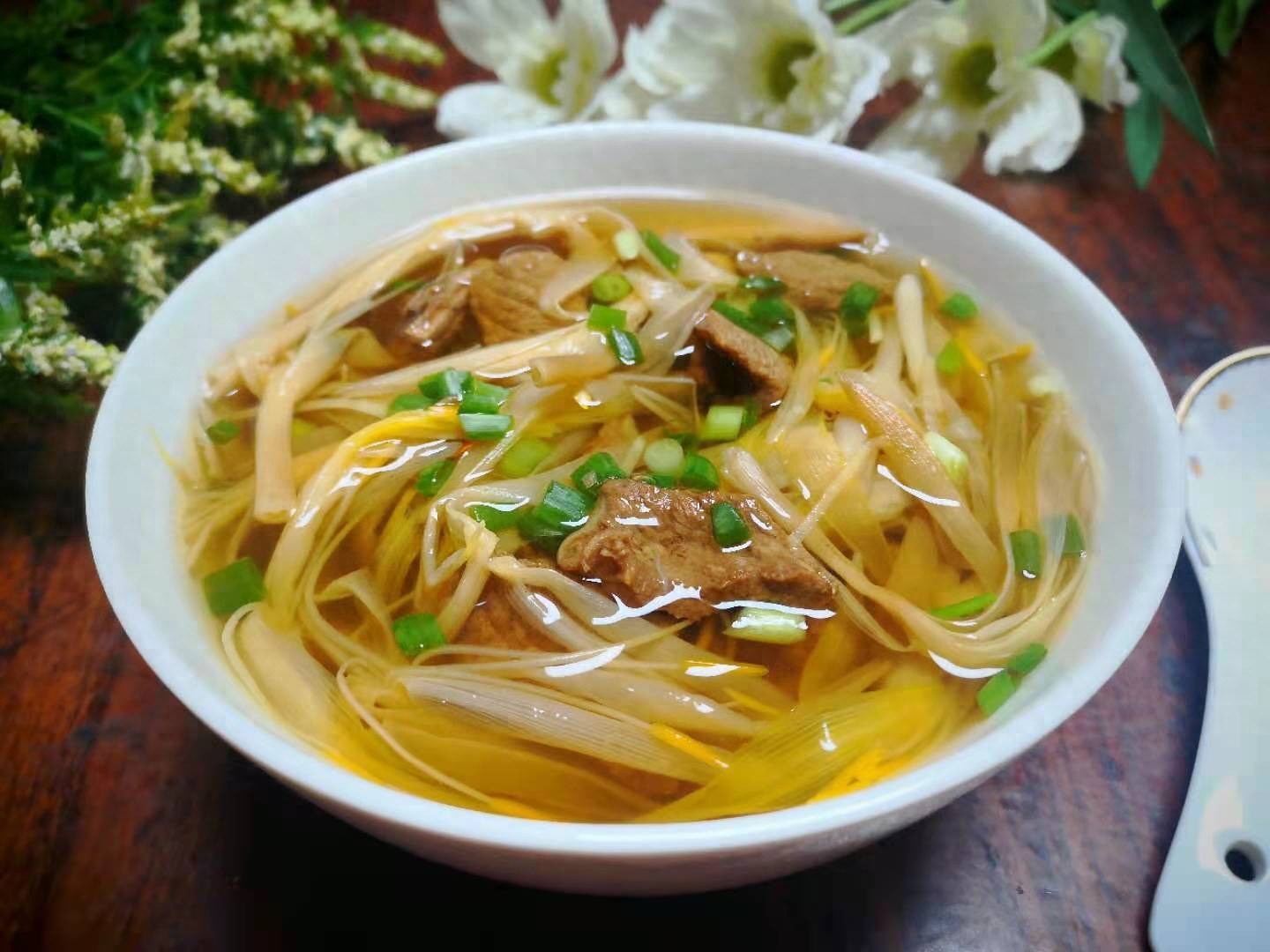 2 Món ăn ngon mà dễ nấu lại giúp bạn ngủ ngon một mạch đến sáng - Ảnh 1. 2 Món ăn ngon mà dễ nấu lại giúp bạn ngủ ngon một mạch đến sáng - Ảnh 1.