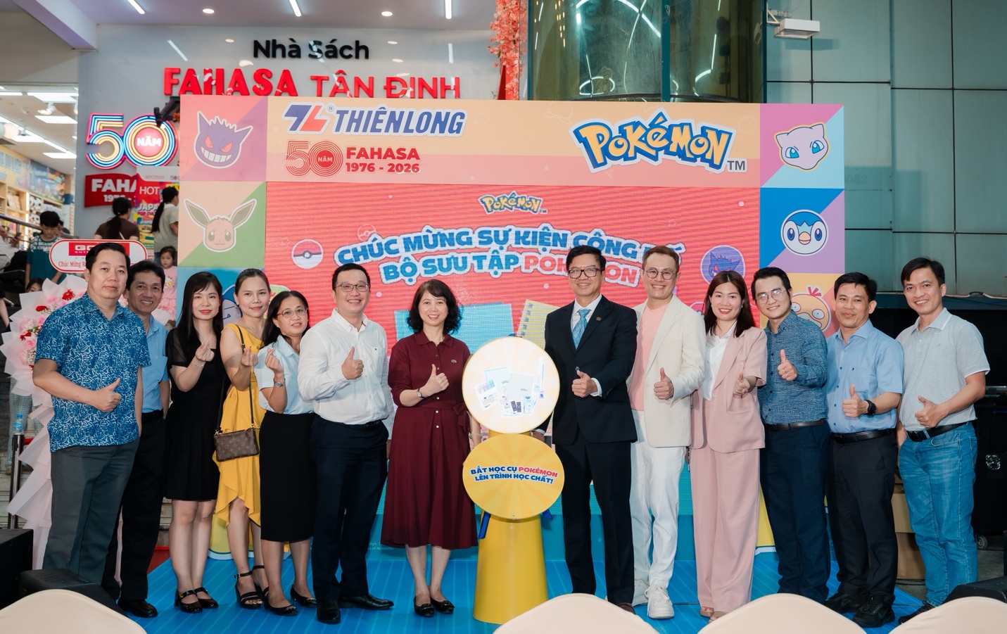 Bộ học cụ Pok&eacute;mon của Thi&ecirc;n Long lần đầu c&oacute; mặt tại hệ thống FAHASA - Ảnh 2.