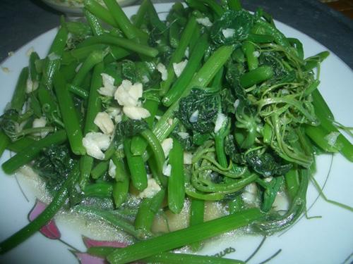 Loại rau bổ dưỡng b&aacute;n đầy chợ gi&uacute;p ổn định huyết &aacute;p, tốt cho ti&ecirc;u h&oacute;a, nhiều người bỏ qua- Ảnh 1.