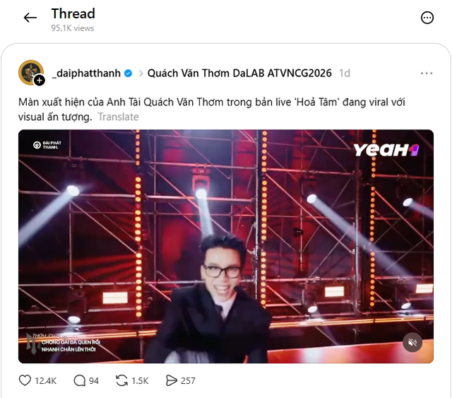 Mỹ nam U40 hot nhất Việt Nam l&uacute;c n&agrave;y: Cứ xuất hiện l&agrave; viral, mặc c&agrave;ng đơn giản c&agrave;ng đẹp - Ảnh 1.