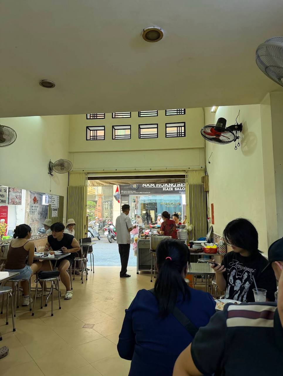 Qu&aacute;n cơm tấm 6 th&aacute;ng b&aacute;n 6 th&aacute;ng nghỉ tại TP.HCM - Ảnh 7.