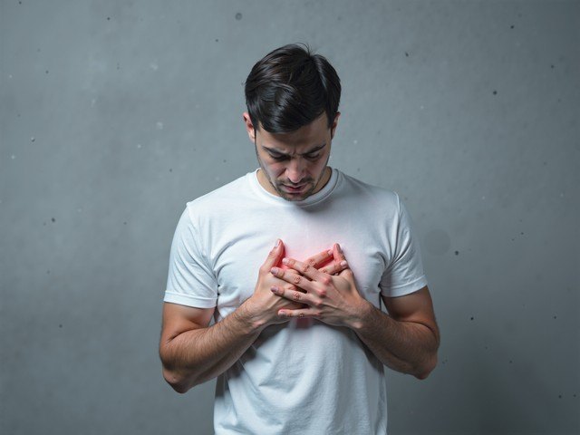 Nghiên cứu kéo dài 24 năm phát hiện: Có 2 thói quen kết hợp với nhau có thể làm nguy cơ tử vong ở nam giới tăng tới 90%, phụ nữ tăng hơn 3 lần - Ảnh 2.