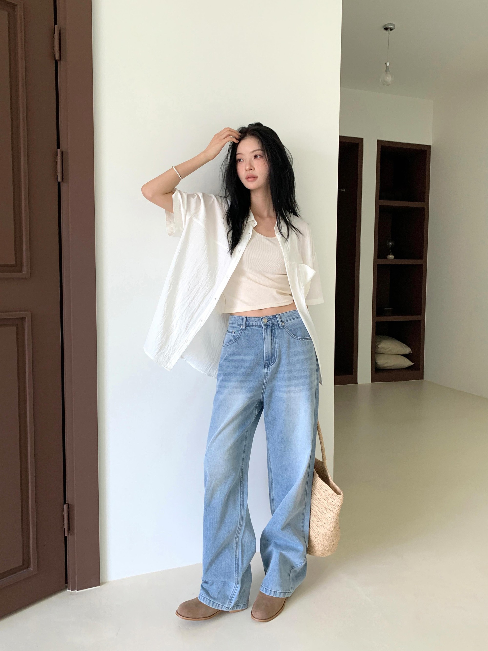 4 kiểu quần ống rộng đang dẫn đầu xu hướng, mix đồ đơn giản mấy cũng s&agrave;nh điệu tỏa s&aacute;ng - Ảnh 9.