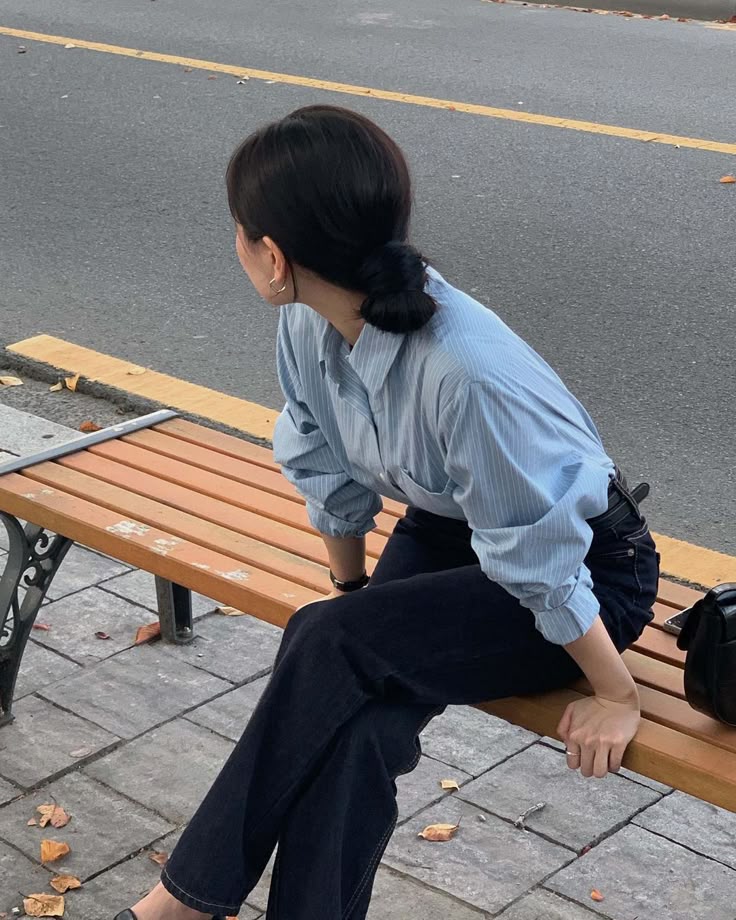 Nếu ng&agrave;y mai c&oacute; th&ecirc;m 100 triệu đồng, điều đầu ti&ecirc;n bạn n&ecirc;n l&agrave;m l&agrave; g&igrave;?- Ảnh 1.