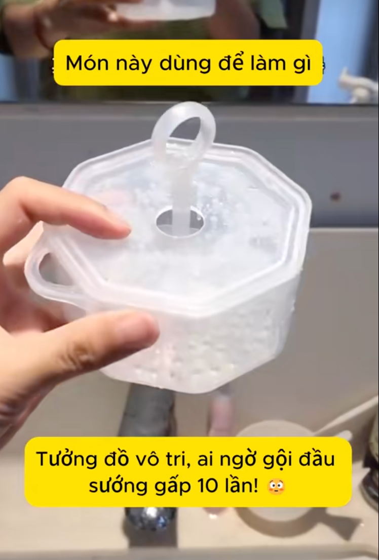 Chưa cần dầu dưỡng hay ủ t&oacute;c cầu kỳ, đ&acirc;y l&agrave; 3 dụng cụ hỗ trợ gi&uacute;p m&aacute;i t&oacute;c đ&atilde; khỏe đẹp ngay từ bước gội đầu - Ảnh 3.
