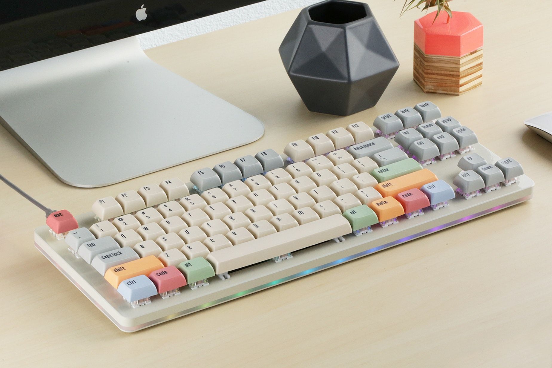4 phụ kiện c&ocirc;ng nghệ mới n&agrave;y gi&uacute;p nam giới n&acirc;ng tầm g&oacute;c l&agrave;m việc l&ecirc;n đẳng cấp mới - Ảnh 4.