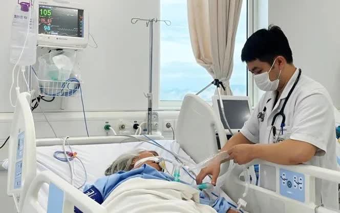 Rắn độc cắn gia tăng m&ugrave;a mưa, nhiều ca nguy kịch - Ảnh 1.